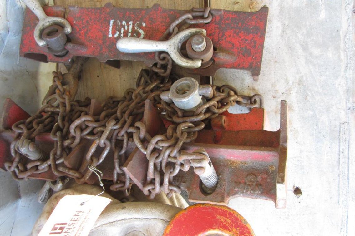 (3) Straight Clamps
