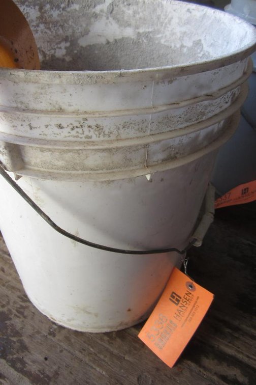 Chain Hoist in Bucket
