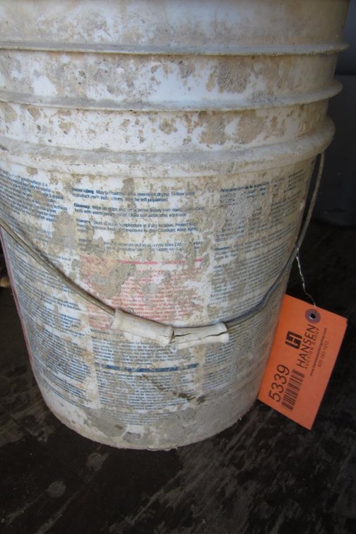 Chain Hoist in Bucket
