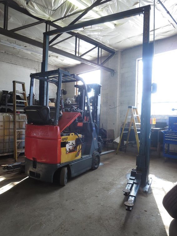 Nussbaum STL 7000 Automotive Lift, 7,000 Lb Lift Capacity, SN 35390