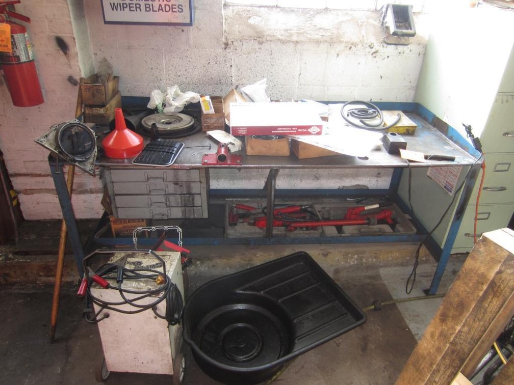 Metal Shop Table, 3/8" Thick Table Top, Includes (4) Drawer System