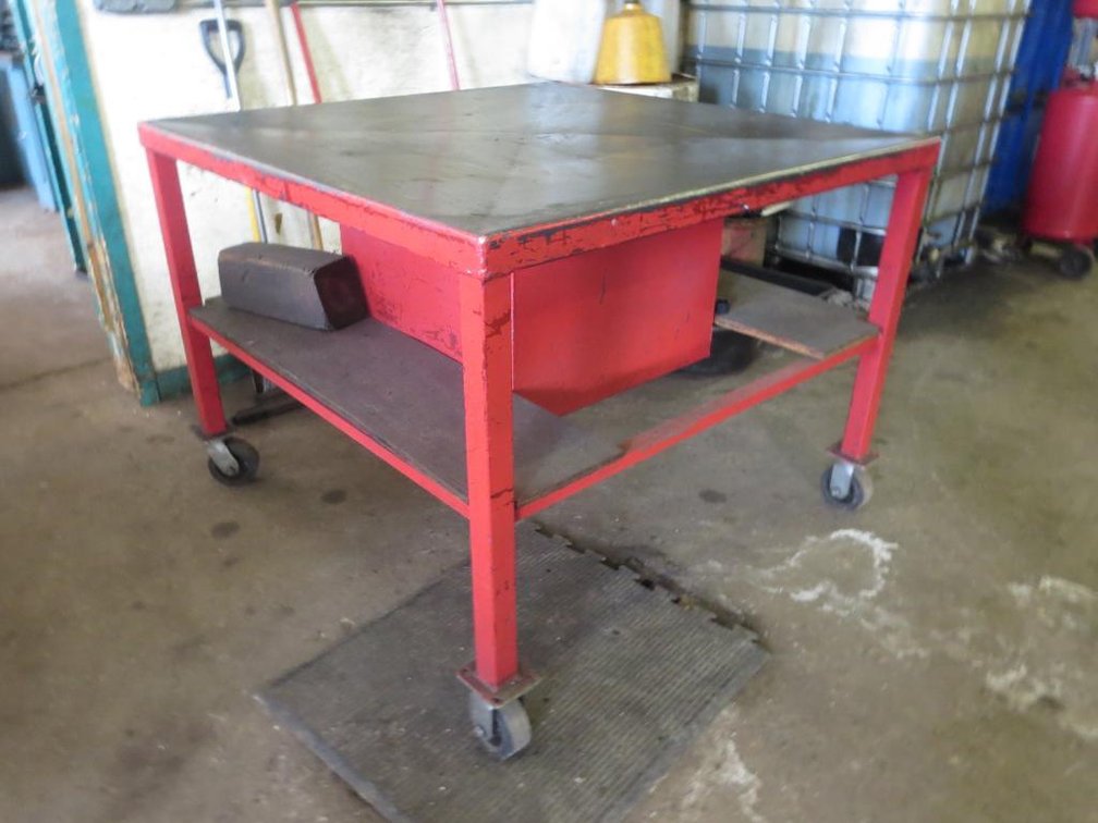 Heavy Duty Metal Shop Table on Wheels, 48" x 48" x 37"
