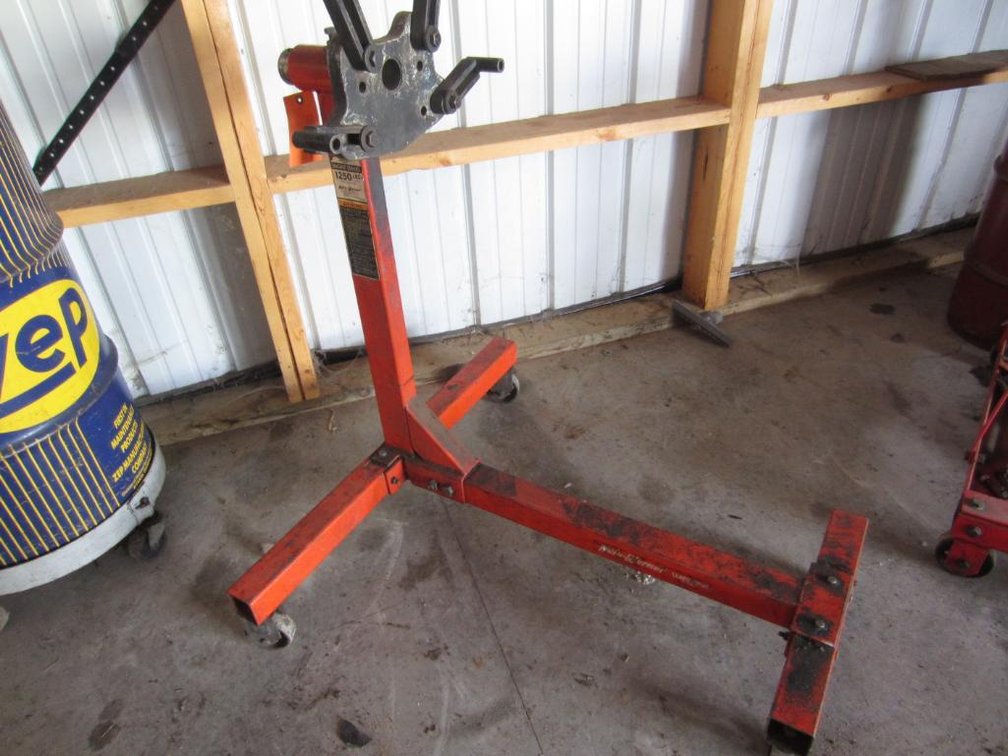 Hein-Werner Engine Stand