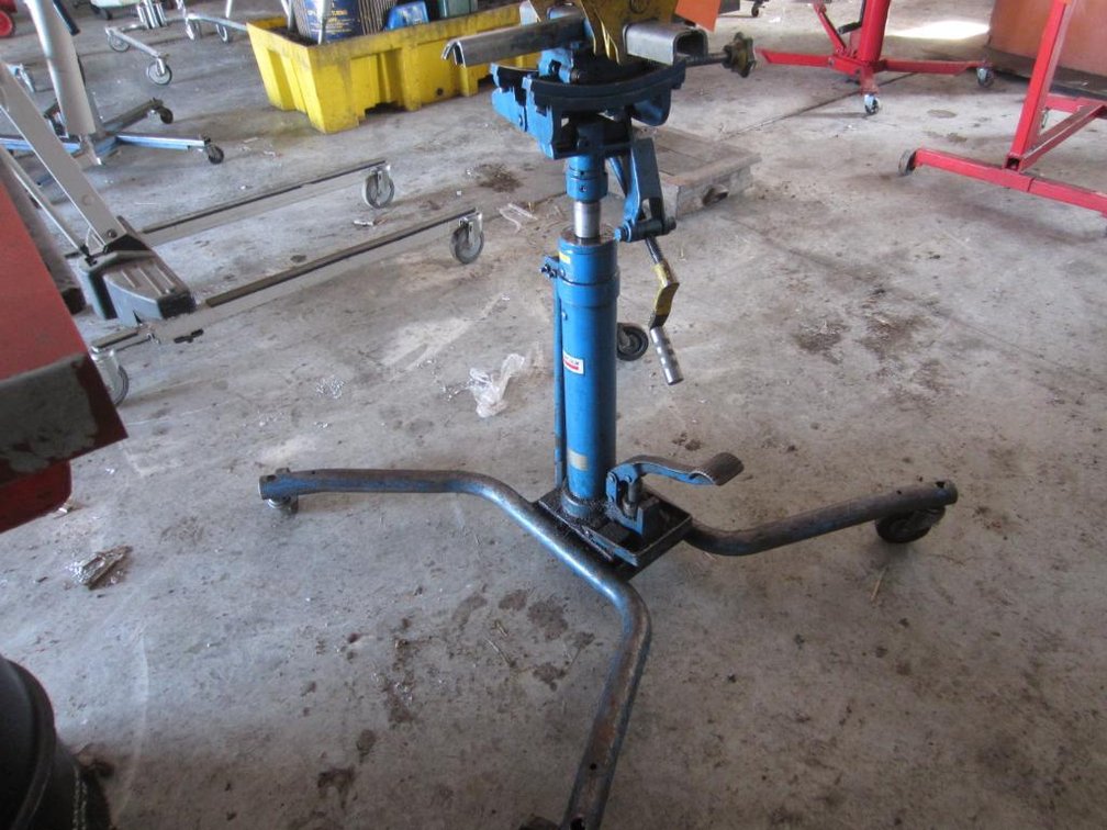 Lincoln Transmission Jack