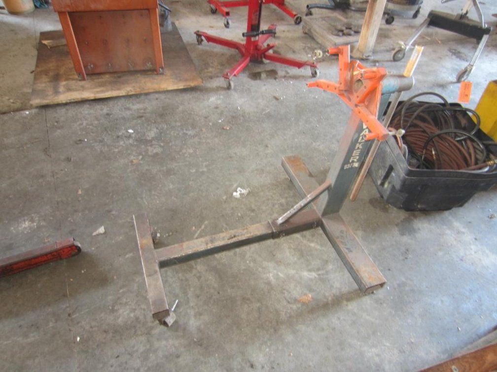 Walker Engine Stand