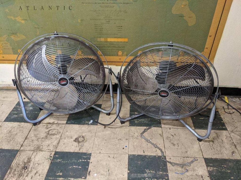 (2) Extreme Garage Floor Fans