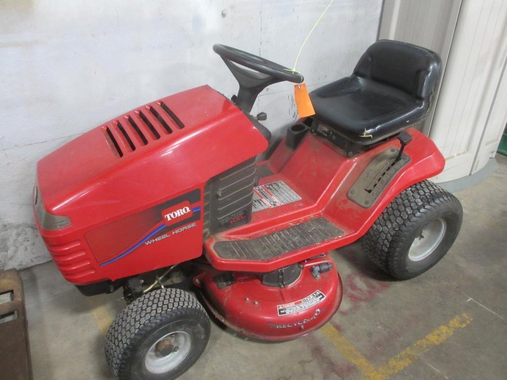 Wheel Horse 38" 16hp Riding Mower (F)
