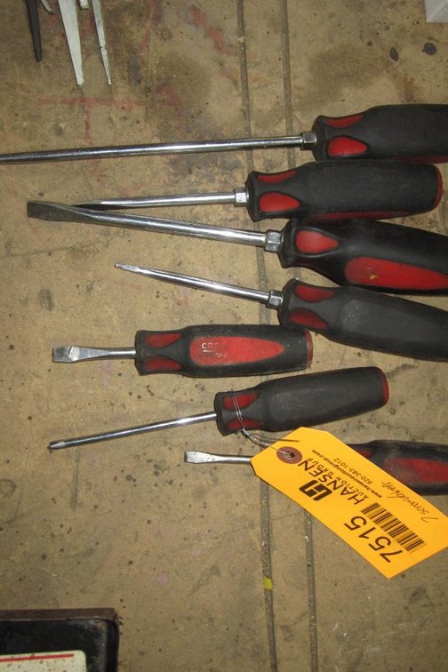 (7) Craftsmen Screwdrivers (T17)