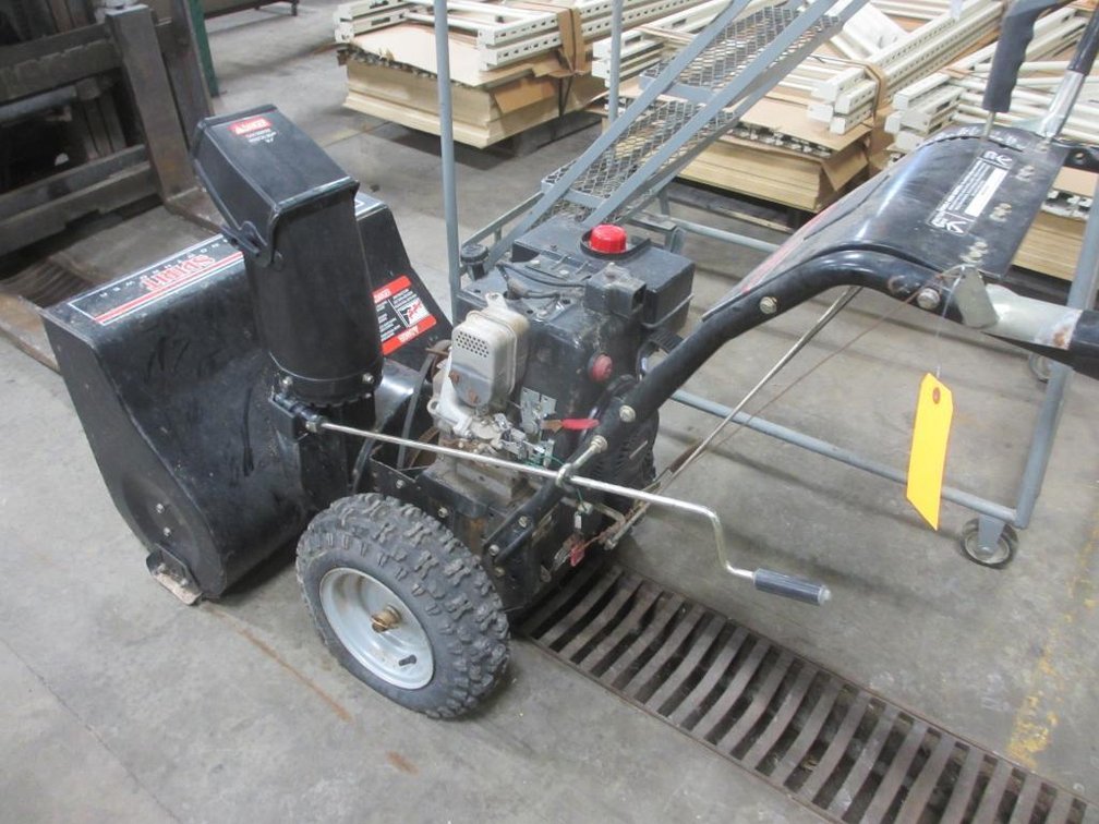 Spirit 8hp 27" Snow Blower (E)