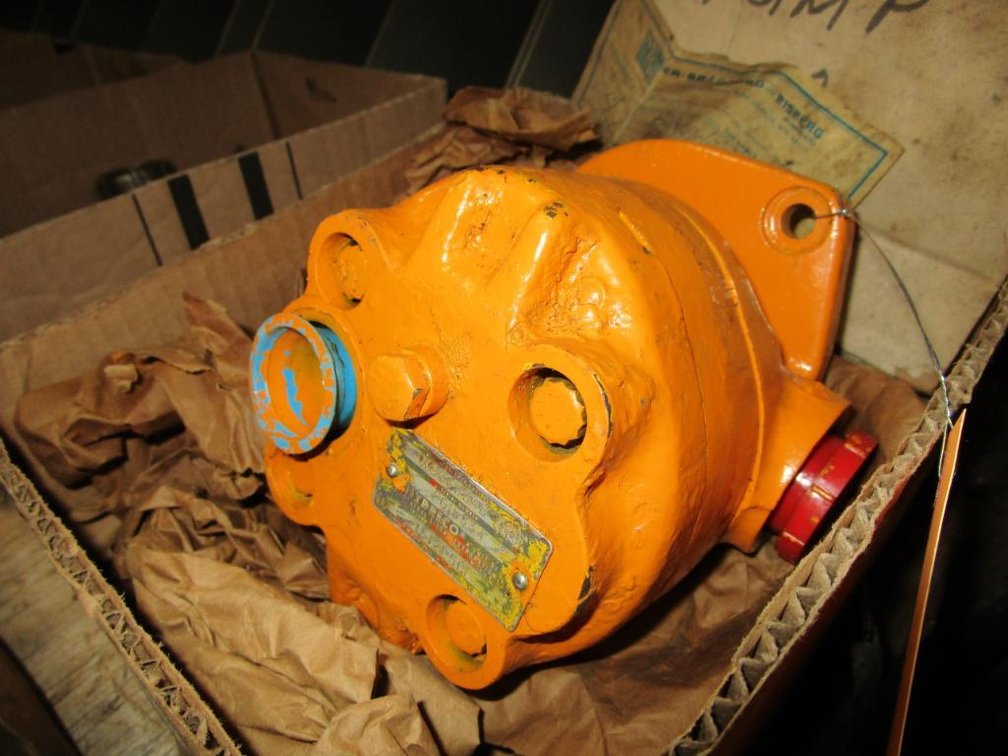 Rebuilt Case 850 Hydraulic Pump (CW)