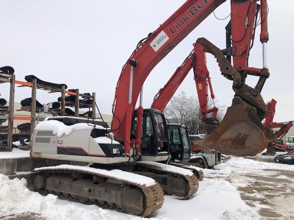  Link Belt Excavator 300x3 with new factory motor SN# EJDK4-8547 (New Berlin, WI)