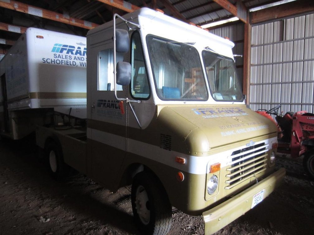 1984 Grumman Olson Krew Cab Truck WITH Kube Master Trailer, VIN: 1GBGP32M3E3315749, (Schofield, WI)