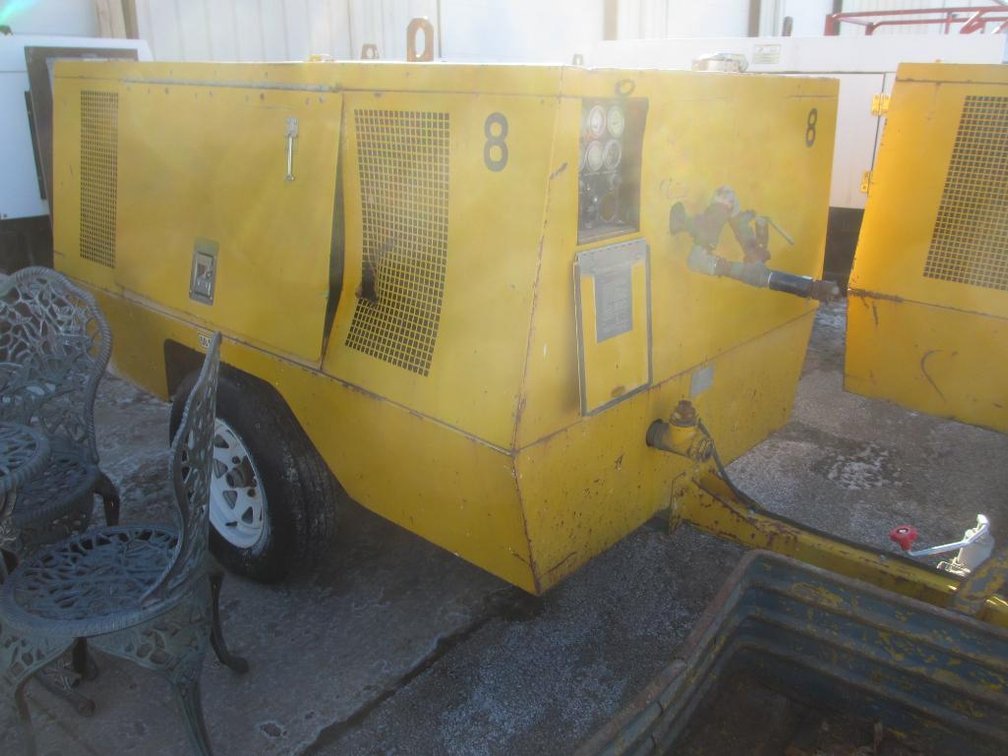 Sullair 185 Compressor - SN 004-115184 (Neenah Office - Neenah, WI)