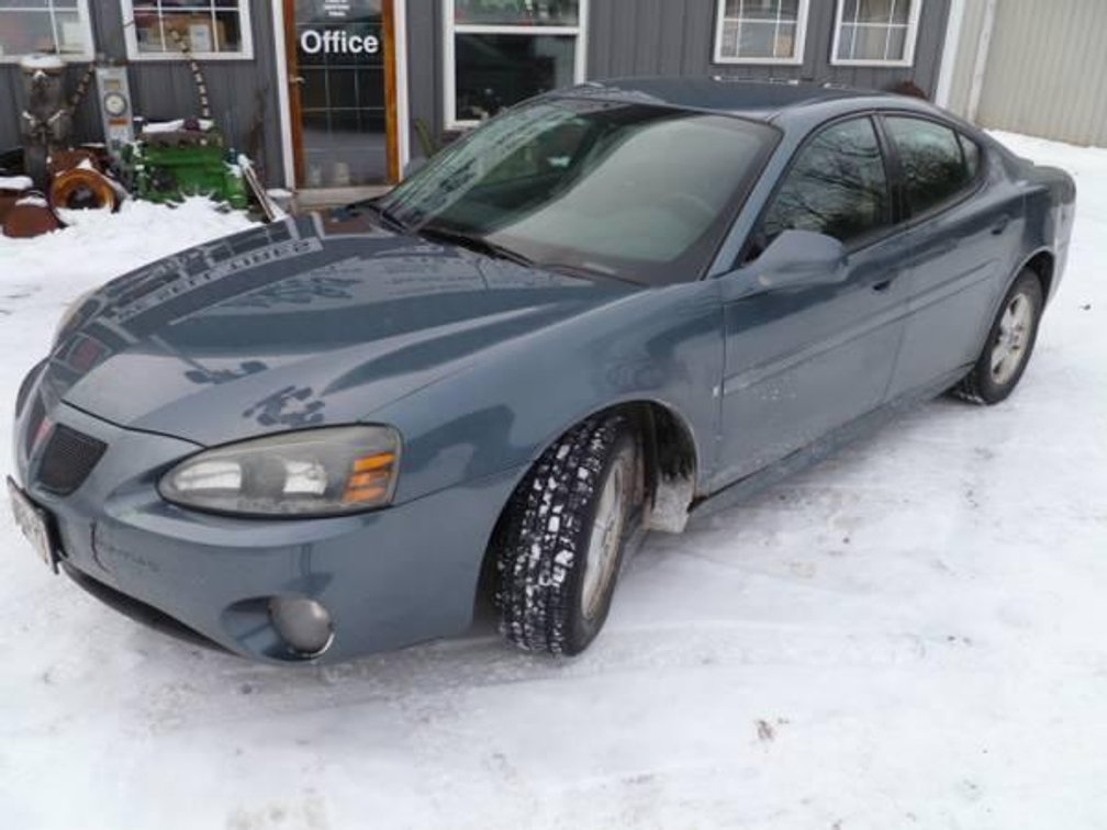 2006 Pontiac Grand Prix 3.8L V6 Sedan (Westboro, WI)