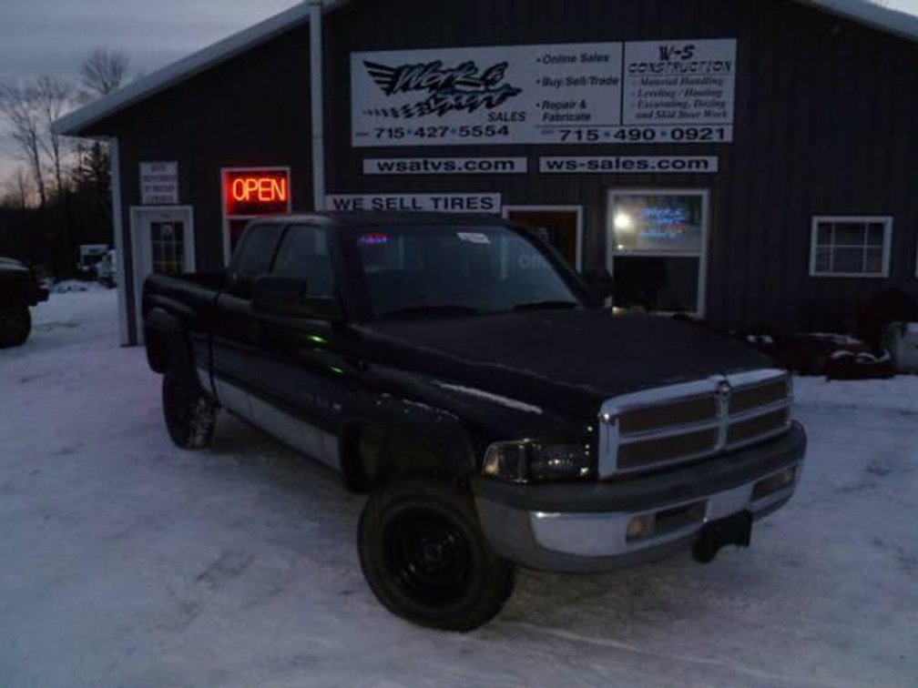 2000 Dodge Ram 1500 4x4 Extended Cab Pickup Truck, (Westboro, WI)