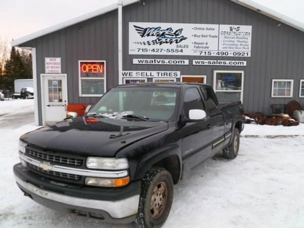 2000 Chevy 1500 Silverado 4x4 Ext. Cab Pickup Truck, see description, project/parts (Westboro, WI)