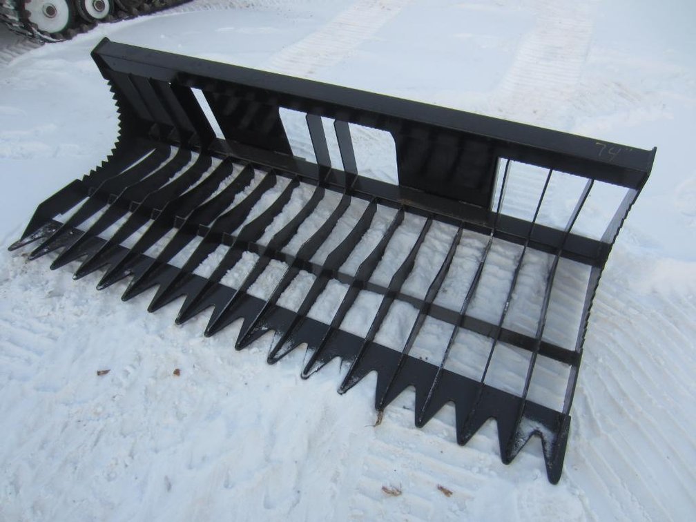 74" Skidsteer, Universal Rock Bucket. Spencer WI. 715-207-7129.