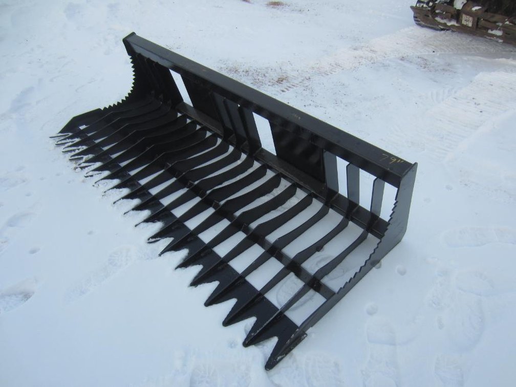 79" Skidsteer, Universal Rock Bucket. Spencer WI. 715-207-7129.