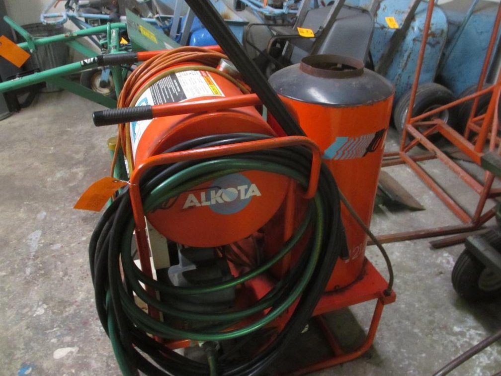 Alkota 2122 Diesel Steam Cleaner