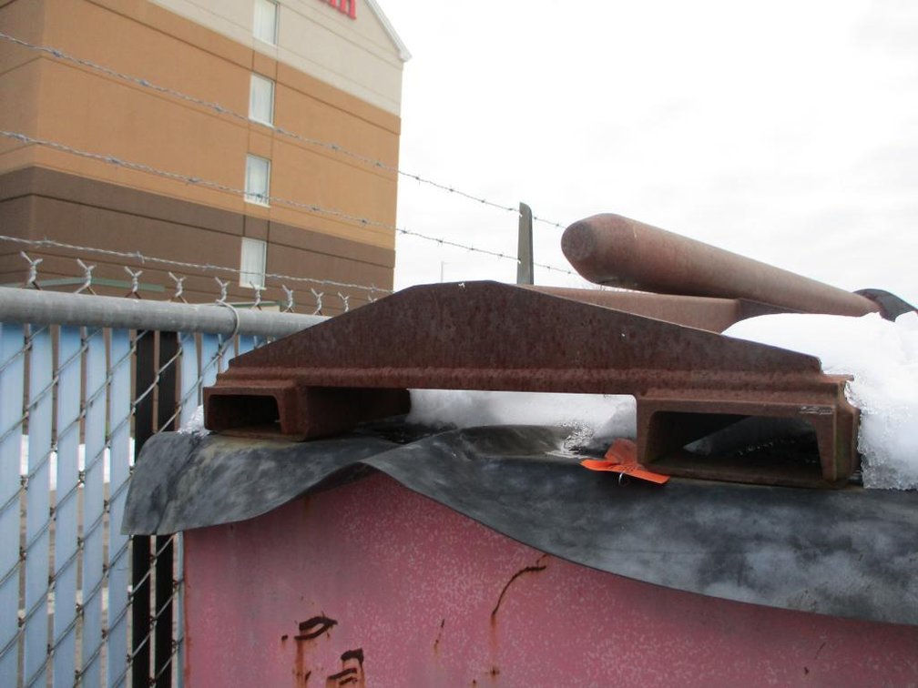 Lift Jig with Fork Holes