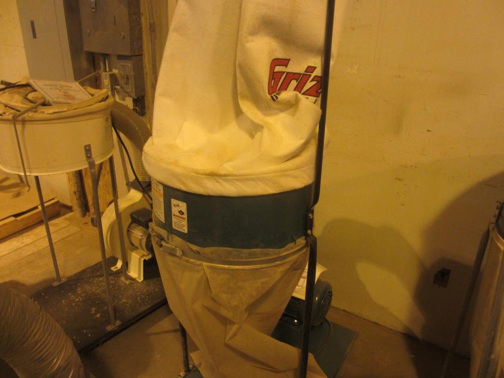 Grizzly Dust Collector
