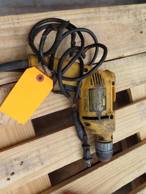 DeWalt 3/8" VSR Drill