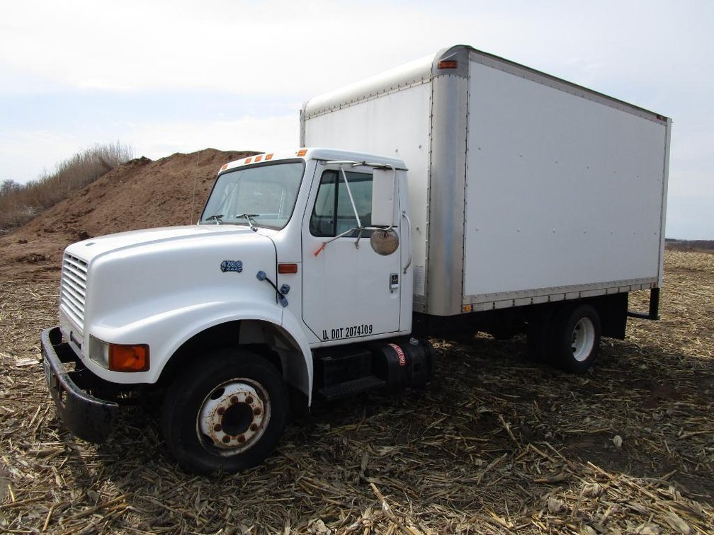 2000 International 4700, T444E Engine, Miles 183,7000, VIN 1HTSLABM2YH218723
