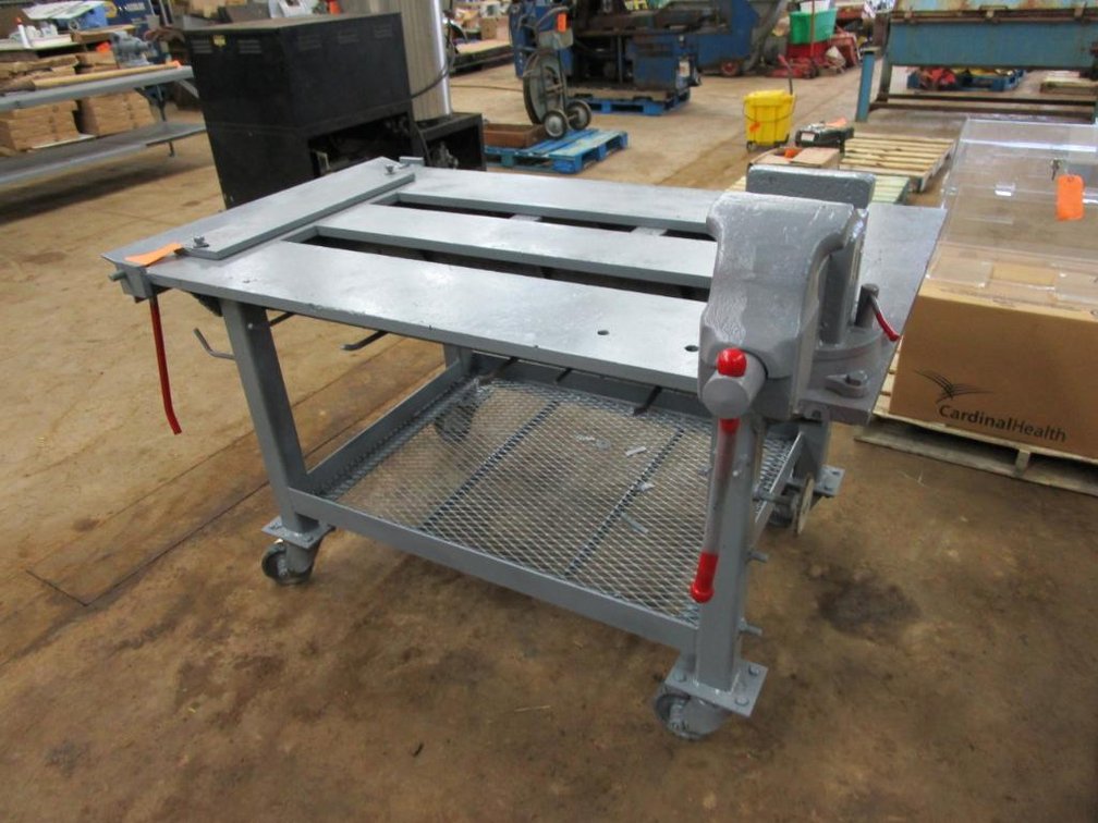 Heavy Duty Welding Table on Casters with 6" Vise