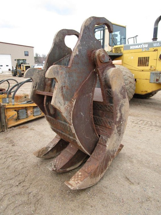 Excavator Clam Bucket