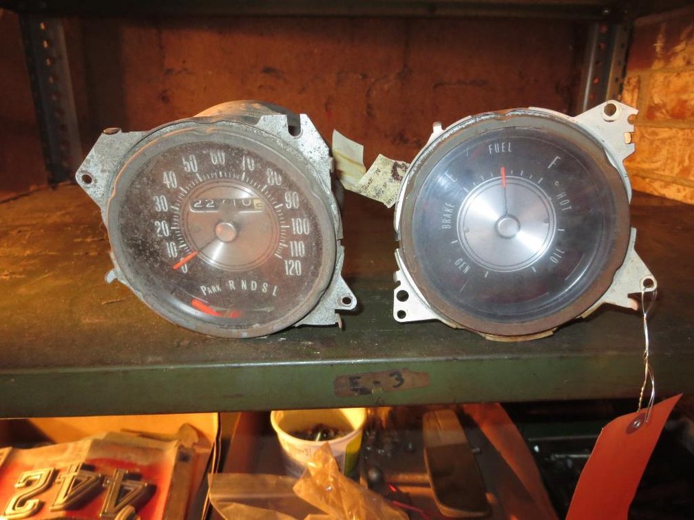 68-72 Cutlass Fuel Gauge and Speedometer