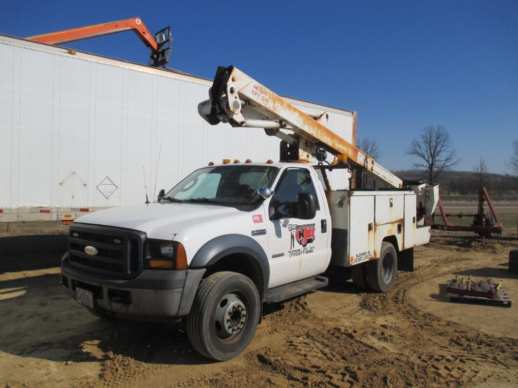 2006 Ford F-550 XL Super Duty Utility Truck, VIN 1FDAF56P76ED52116, Runs and Drives
