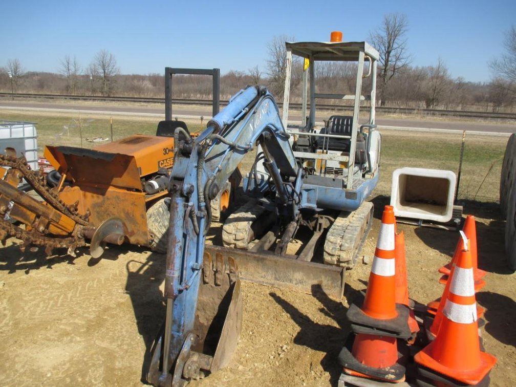 Nagano NS25 Mini Excavator, SN NS251162, Unknown Hours, Run and Drives