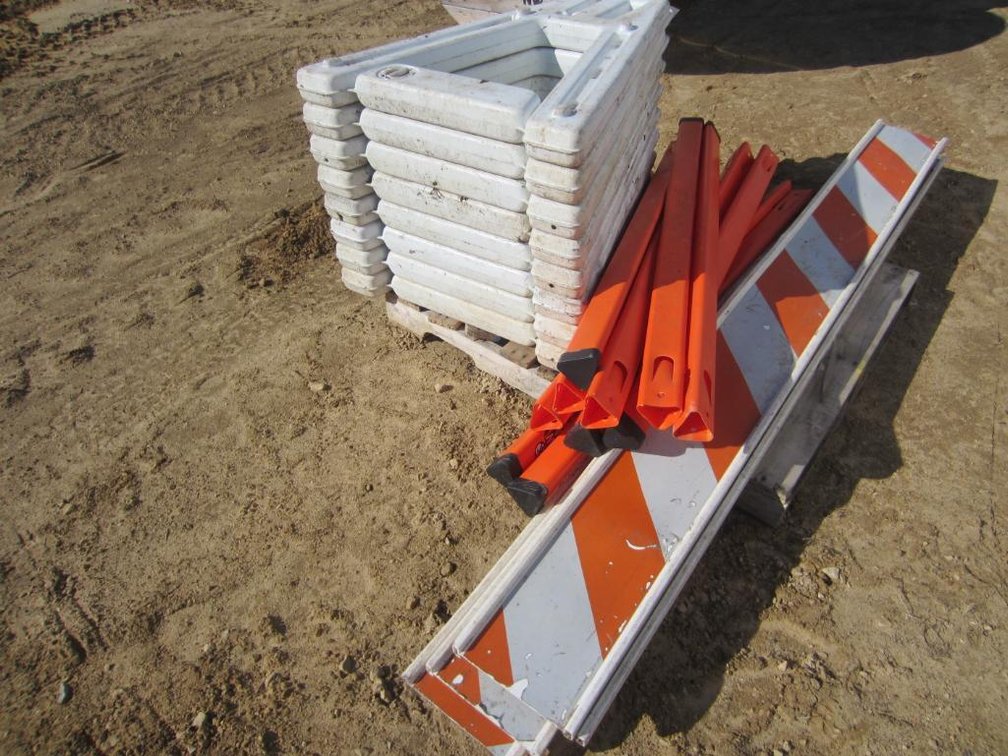 (4) Pair Plastic Road Construction Zone Brackets and Crossbars