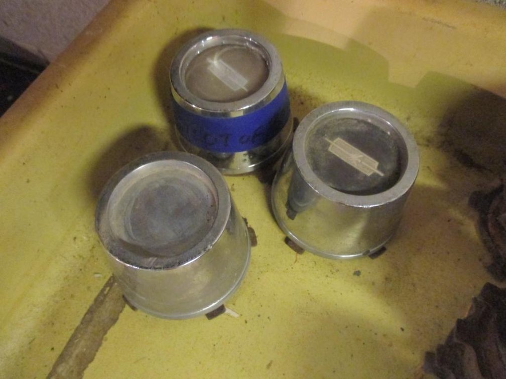 (3) Cutlass Center Caps