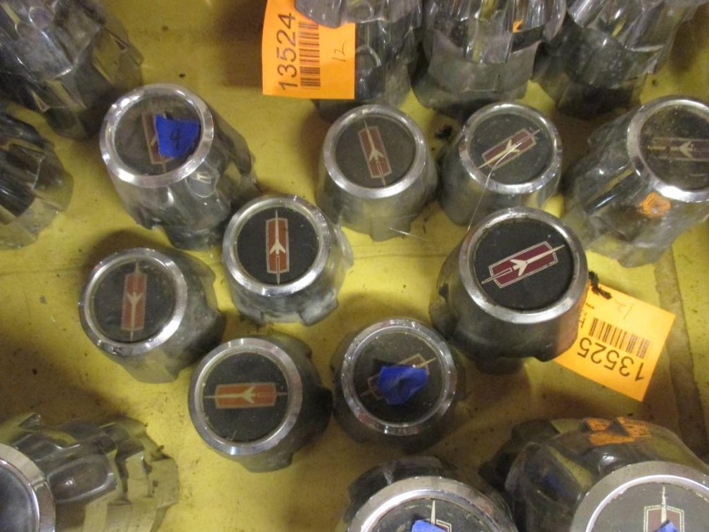 (12) Cutlass Center Caps