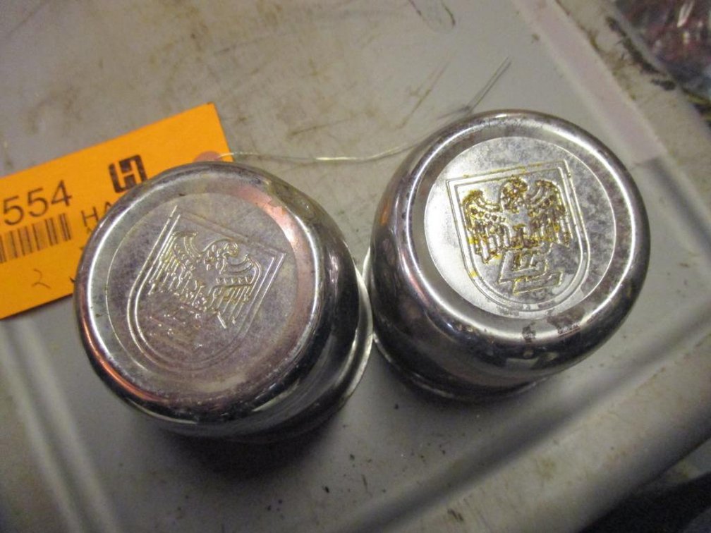 (2) C L Center Caps