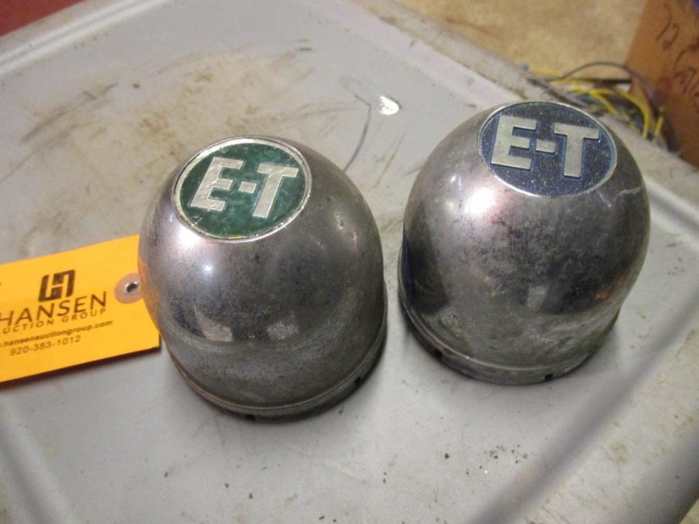 (2) E-T Center Caps