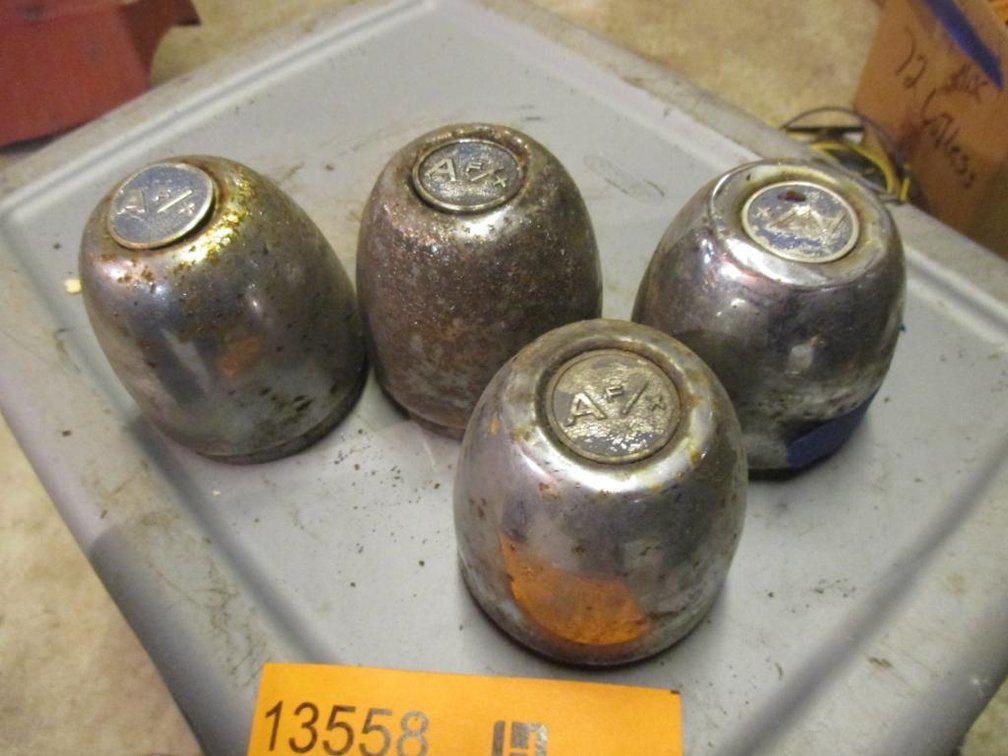 (4) A F/X Center Caps
