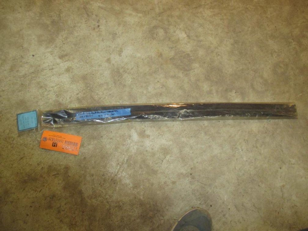 67 F Body and 68 A Body Vertical Glass Run Channel (B)