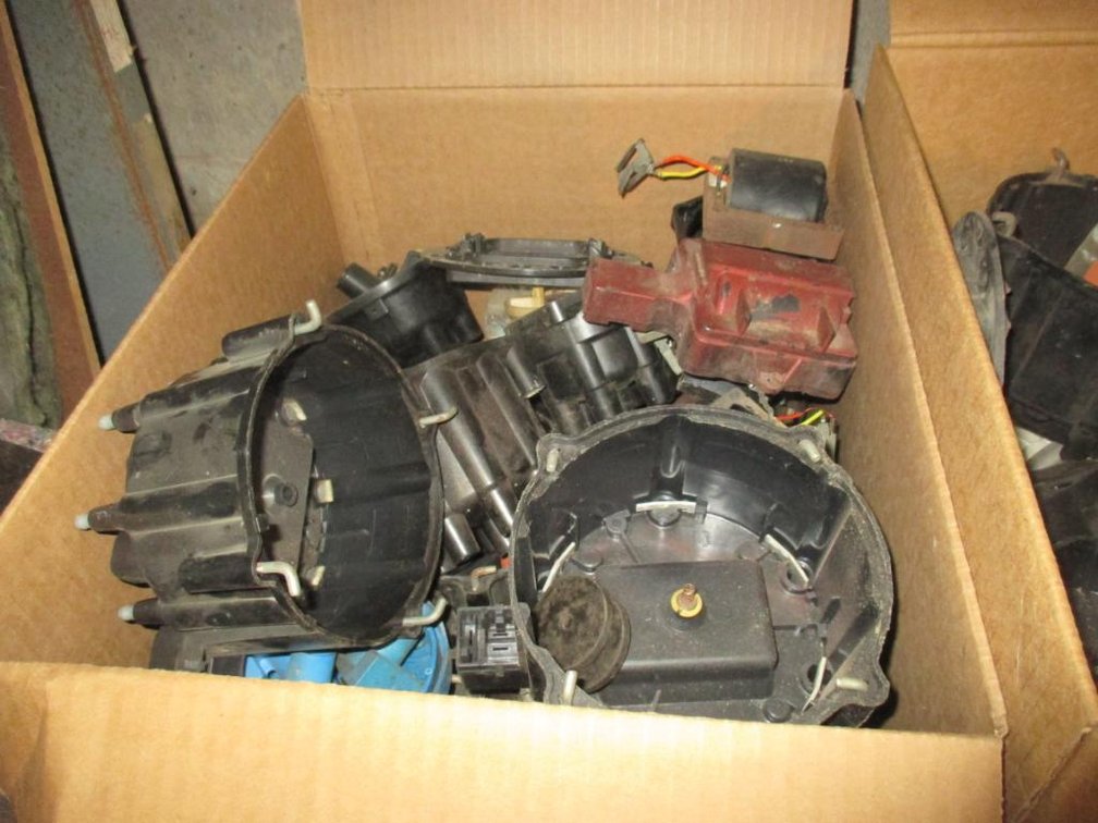 Misc. Distributor Caps and Rotors (B)