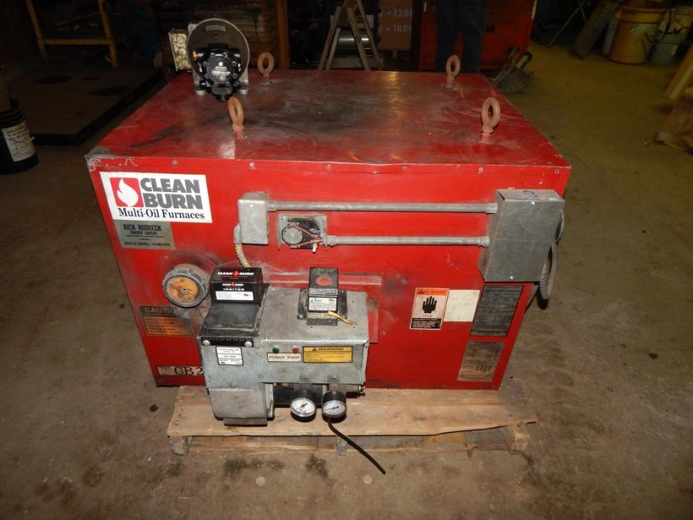 Clean Burn Model CB 2000 Waste-Oil Furnace New Pump & New Transformer Good Working Condition! (E)