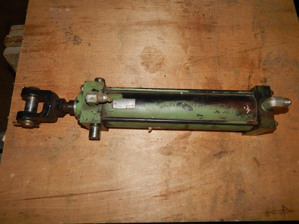 Hanna Cylinders MT13LNC3.25 12.00GSM1G Pneumatic Air Cylinder 3.25in. Bore 12in. Stroke (PR16)