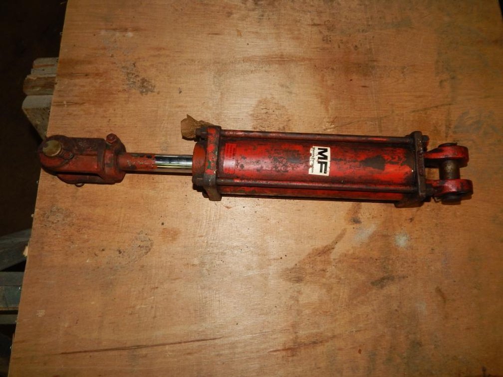Massey Ferguson 1033-665-M91 3X8 Pneumatic Air Cylinder 3in. Bore 8in. Stroke 2500PSI (PR16)