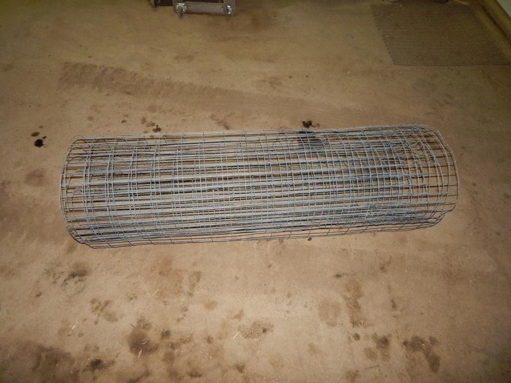 15FT. Wire Fencing 6FT. Wide 2 X 4in. Openings (OS)