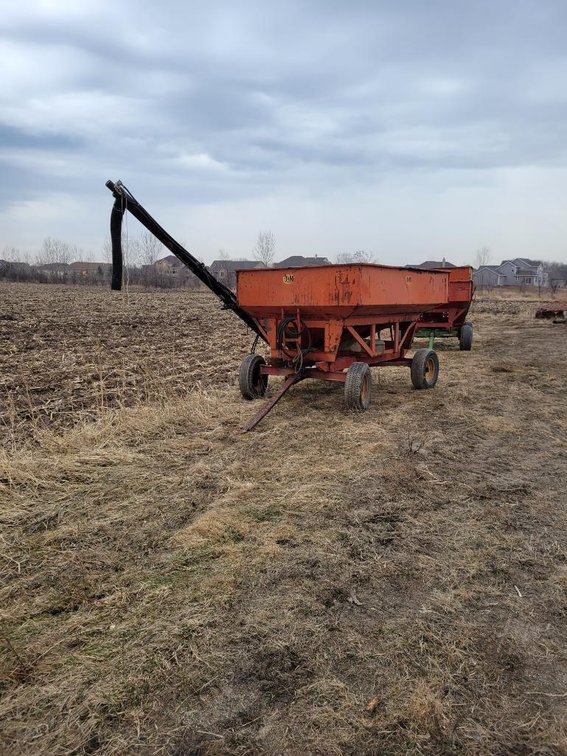 200bu Gravity Box Seed Wagon w/ Brush Auger (APPLETON, WI)