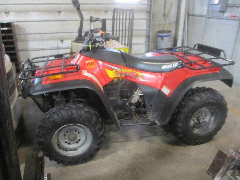 1999 Arctic Cat ATV 300- 4x4 (E)