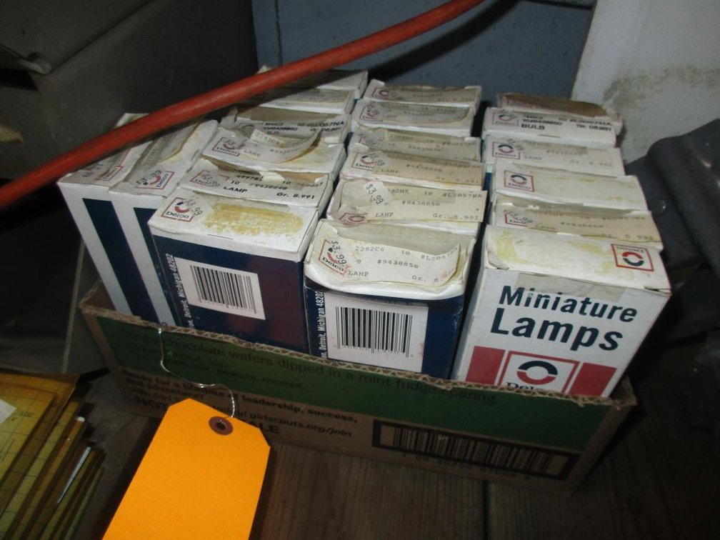 (20) New Boxes Delco Lamps  (CW)