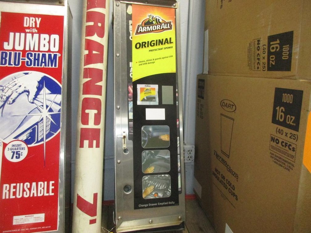 Stainless Steel Vending Machine  (CW)