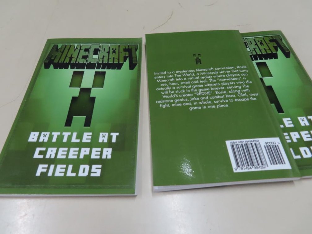 Books - Minecraft: Battle at Creeper Fields - Qty 100 +