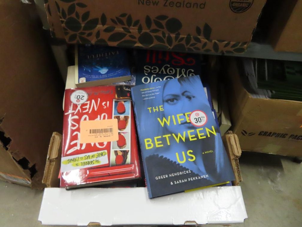 Books - Mostly Thrillers - Qty 50+